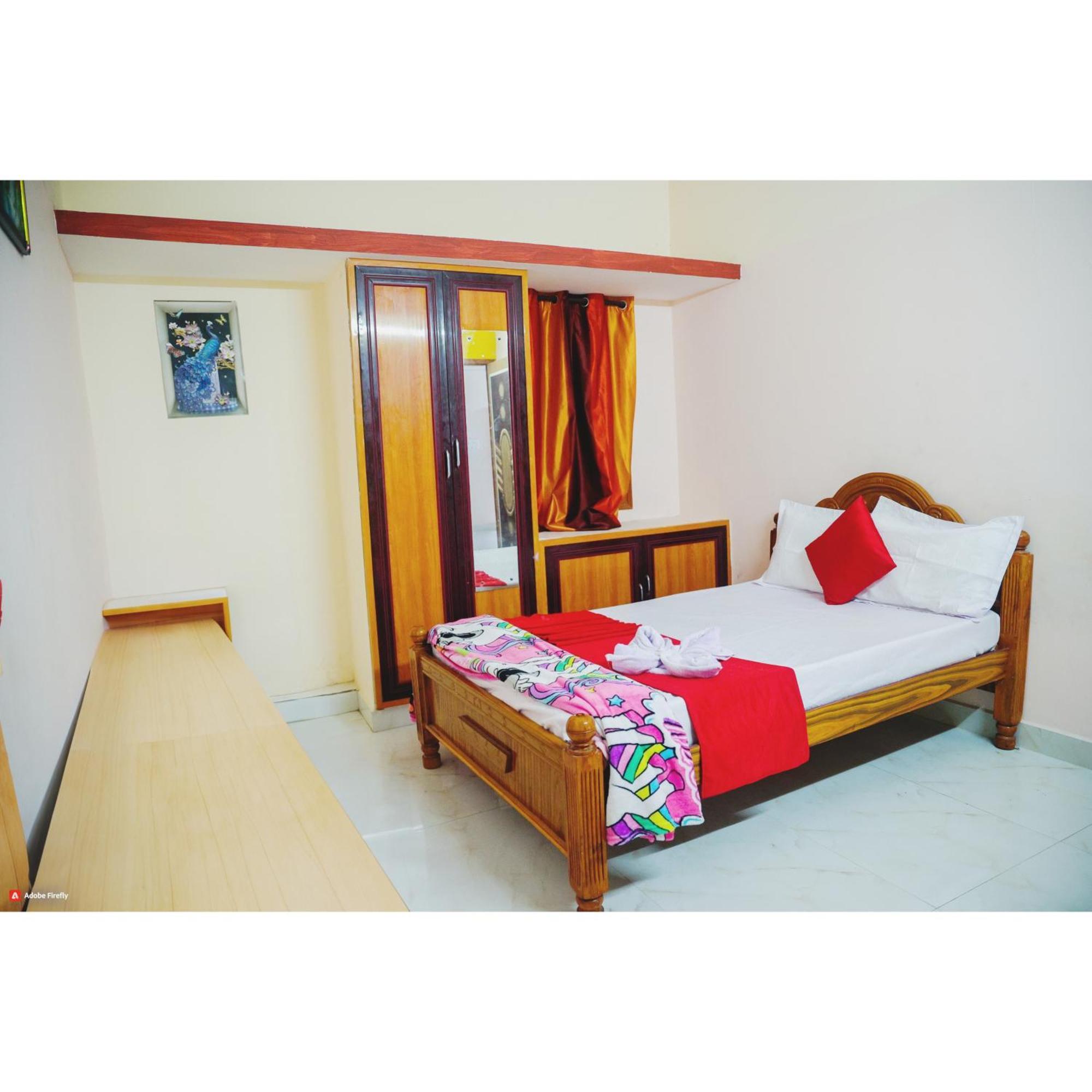Garuda Grand Apartment ตีรูปาติ ภายนอก รูปภาพ